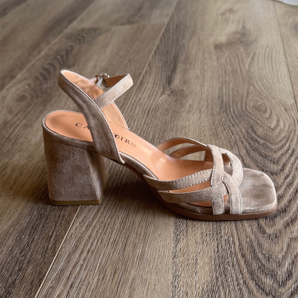 Cafe Noir taupe suede sandal 37